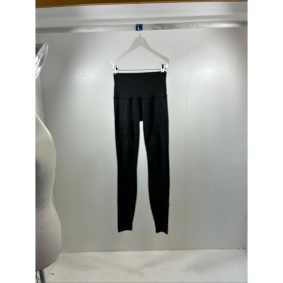 Lululemon High Rise Mesh Cutouts Full Length Leggings in Black Size 4 - Picture 2 of 6